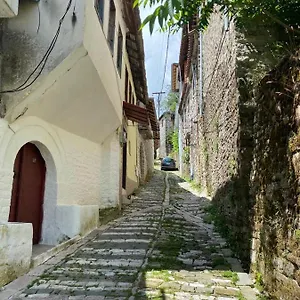 Lula Apartment Gjirokastër